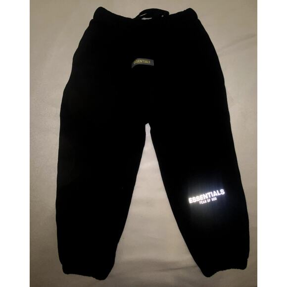 Boys Black Fear of God Essentials Sweatpants Size 2-3 Years - Picture 1 of 4